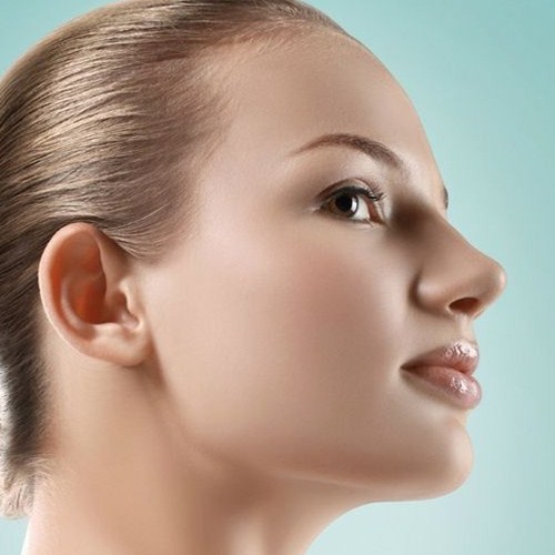 是面部宽度的五分之一,这样的鼻子从正面看就符合人体面部的最优比例