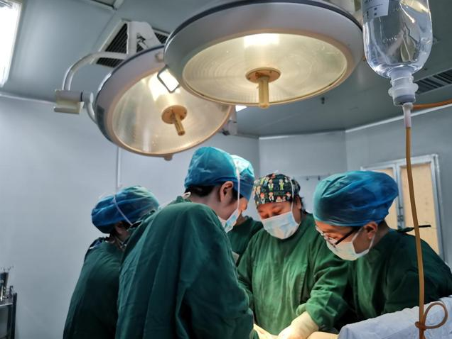 治疗腺肌症,你会选择切子宫还是保子宫?_邓元琪__爱问健康