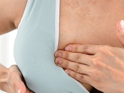 乳房里有硬块是什么？