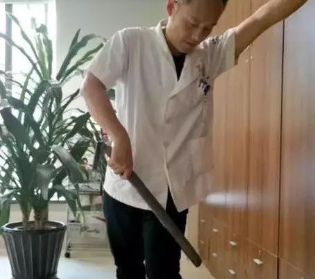 腰酸背痛、肩周疾病,不妨试试桑枝棒操经络养生法_丁占云_副主任医师_爱问健康