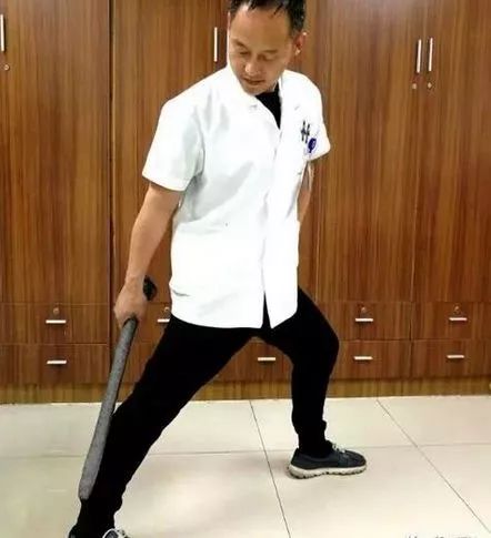 腰酸背痛、肩周疾病,不妨试试桑枝棒操经络养生法_丁占云_副主任医师_爱问健康